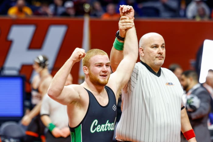 Illinois wrestling championships February 17 2024 Nate Latsch 25930